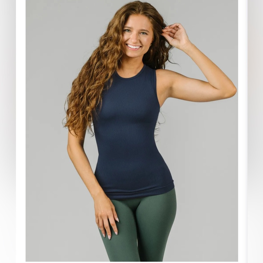 Zyia Navy Parallel Tank Large EUC